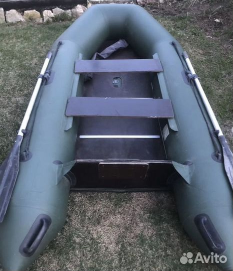 Продам лодку со всеми принадлежностями