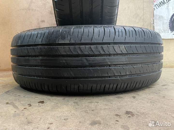 Dunlop Enasave EC300+ 215/60 R17 96H