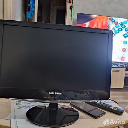 Монитор Samsung 19 дюймов