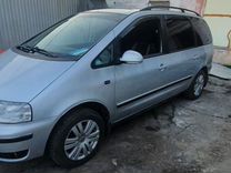 Volkswagen Sharan 2.8 AT, 2006, 182 132 км, с пробегом, цена 750 000 руб.