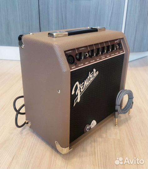 Fender Acoustasonic 15 + Кабель (Комбоусилитель)