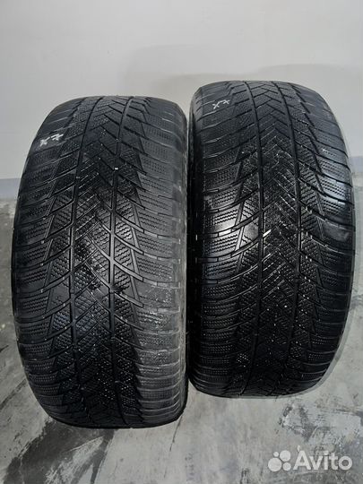 Bridgestone Blizzak LM-001 285/45 R21 113V