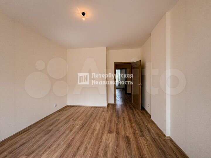 2-к. квартира, 61,1 м², 1/8 эт.