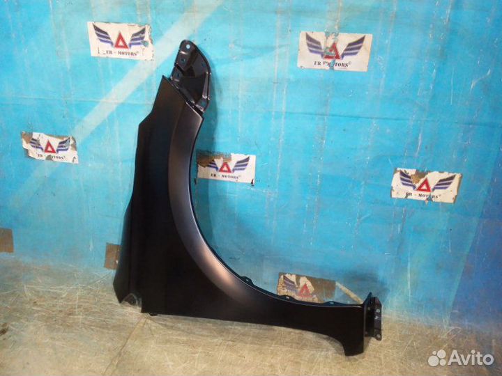 Крыло переднее правое Toyota Corolla E180
