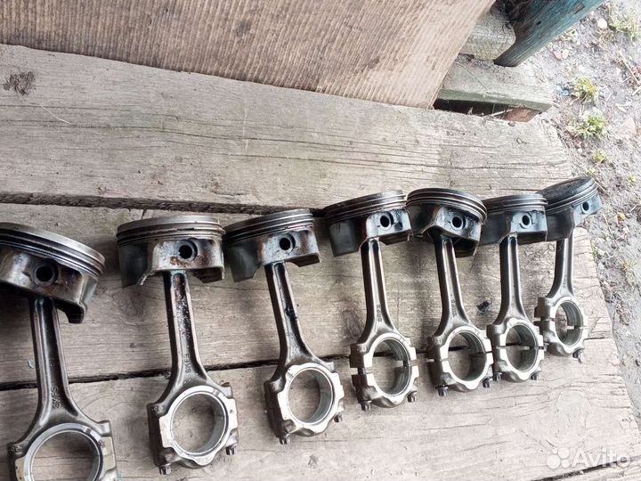 Поршня шатуны Форд zitec 2л