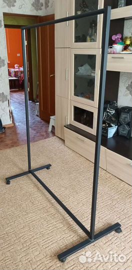 Вешалка напольная