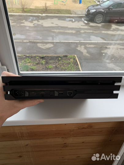 Sony playstation 4 pro 1tb