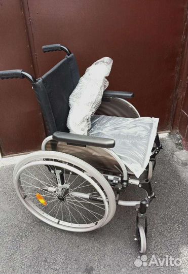 Инвалидная коляска