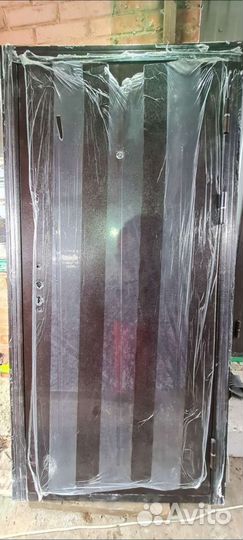 Дверь входная металлическая