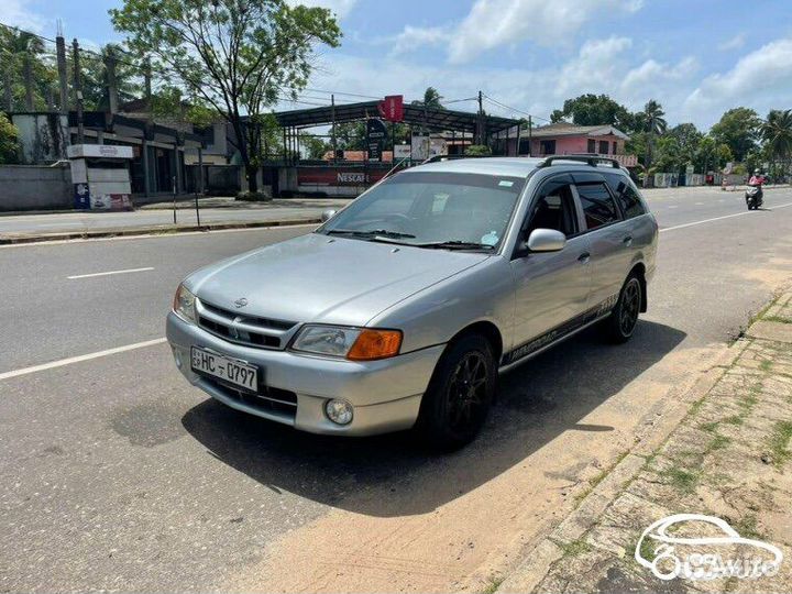 Фара противотуманная Nissan Avenir/Liberty/Wingroa