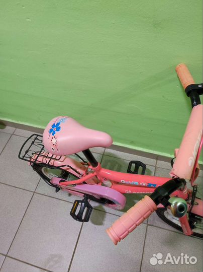 Трехколесный велосипед