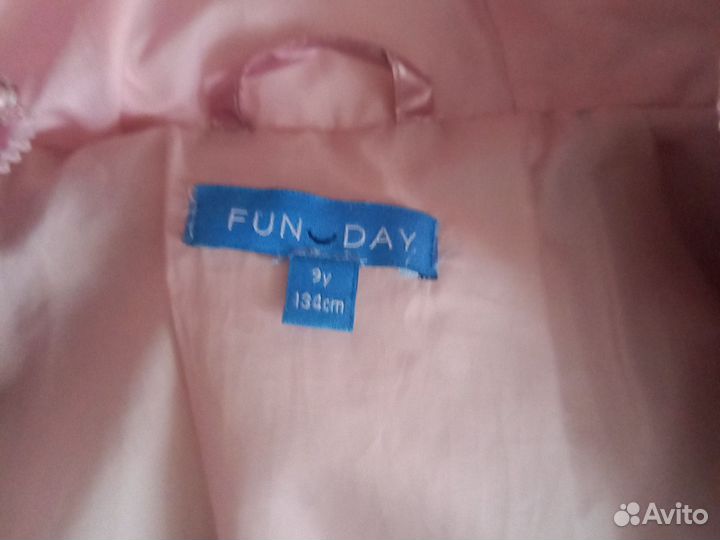 Пуховик зимний для девочки 128-134