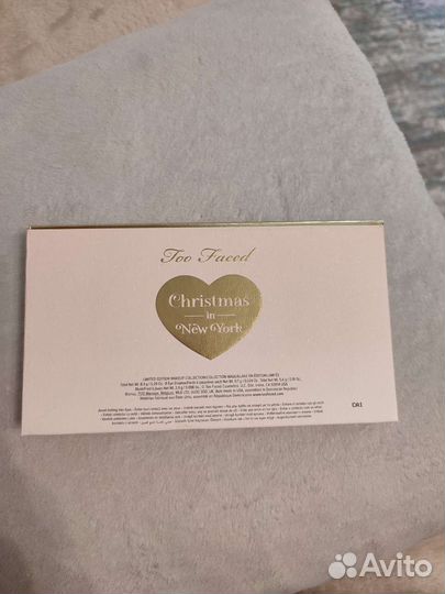 Палетка теней Too faced Christmas in New York