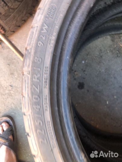 Dunlop SP 70 225/40 R18