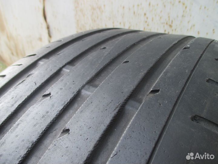 Yokohama Advan Sport V103 245/45 R19 98Y