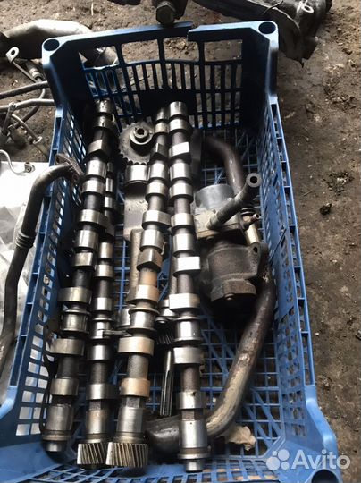 Двигатель в разборе ZD30Y61