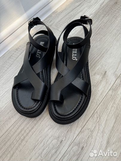 Сандалии женские 36 размер