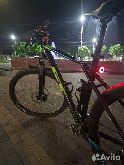 GT Avalanche elite