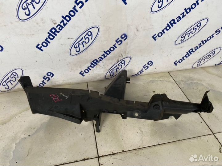 Дефлектор радиатора передний правый Bmw X5 E53