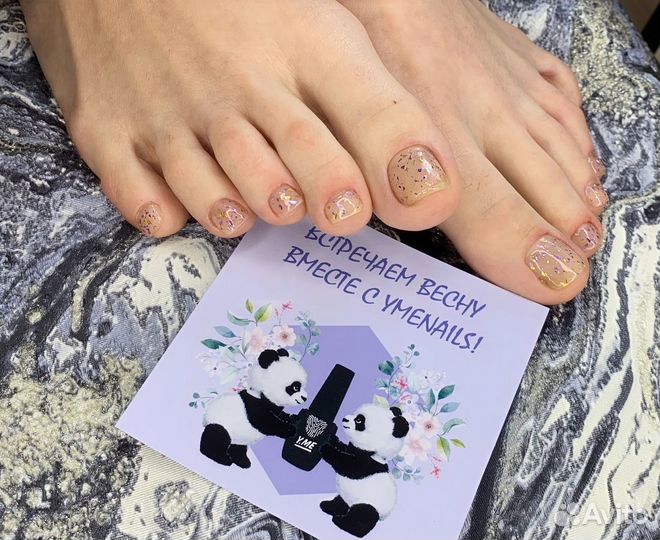 Маникюр,Педикюр,Брови