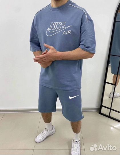 Спортивный костюм Nike Air