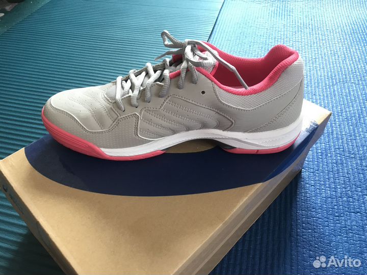 Кроссовки теннисные