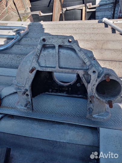 Кожух сцепления змз 402
