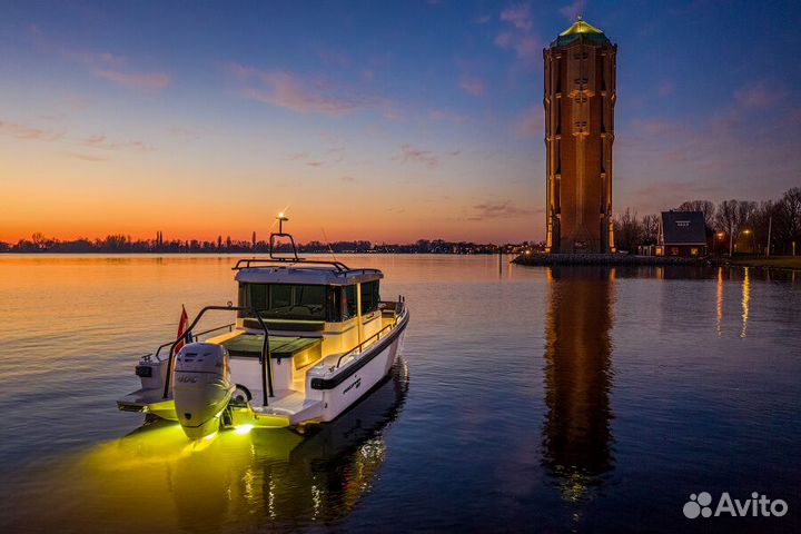 Катер Axopar 28 Cabin