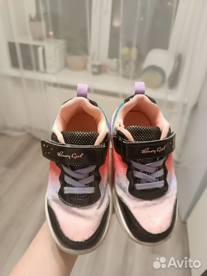 Кроссовки для девочки 26 размер