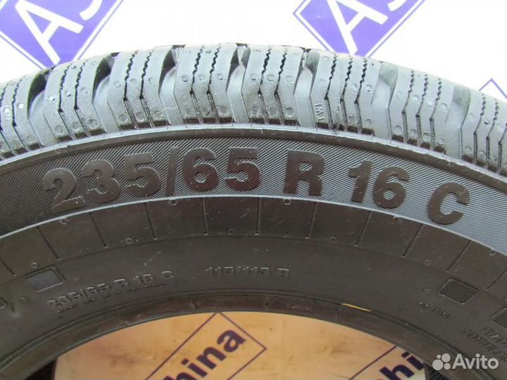 Continental VancoFourSeason 2 235/65 R16C 101K