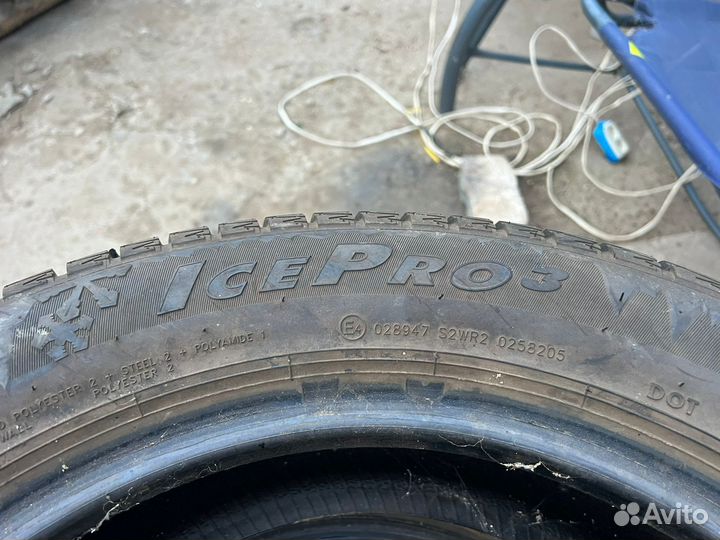 GT Radial IcePro 3 215/60 R17