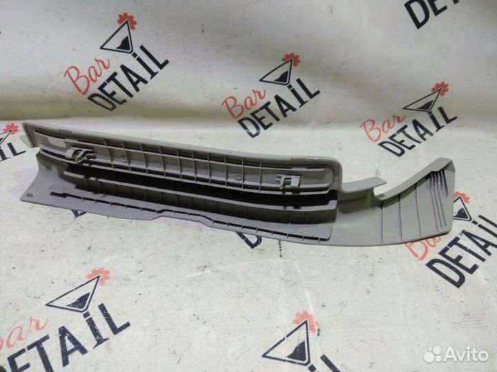 Накладка порога (внутренняя) задняя левая Toyota