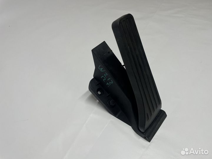 Оригинальная педаль газа Mercedes-Benz