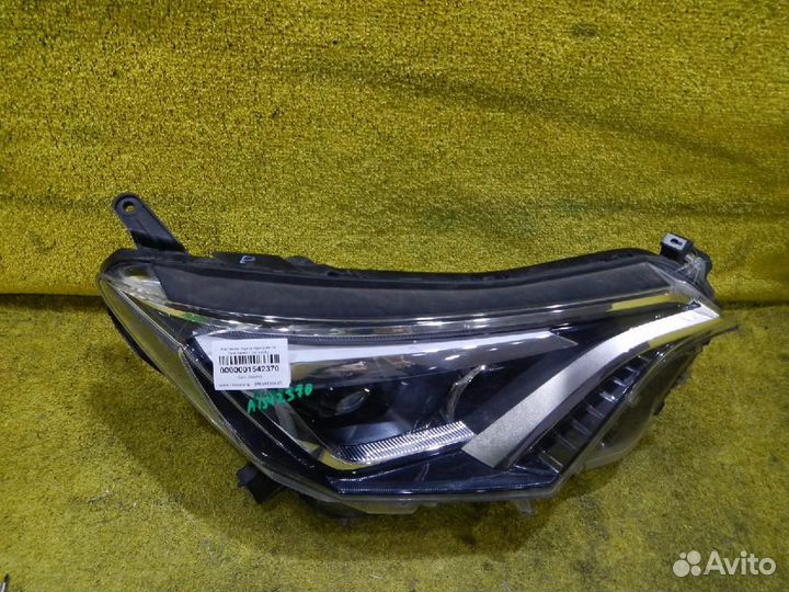 Фара правая Toyota RAV4