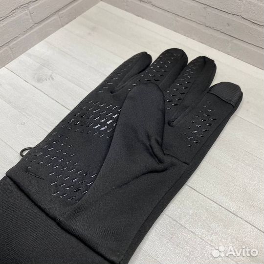 Перчатки Puma тёплые