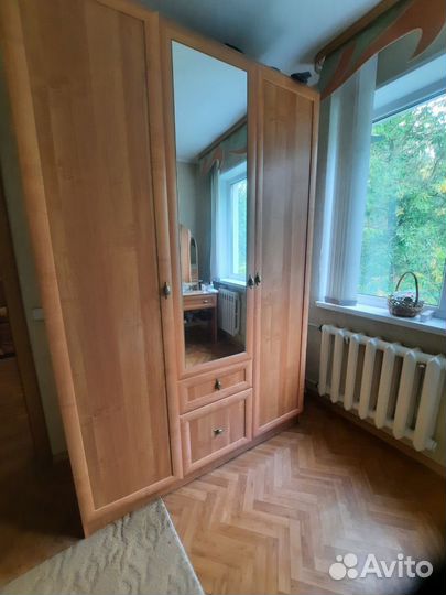 Шкаф + кровать+ трюмо