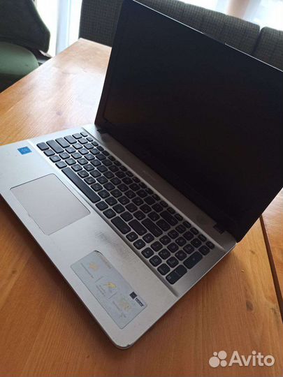 Ноутбук Asus d541n