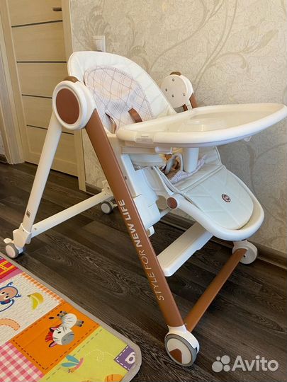 Стульчик для кормления happy baby berny v2