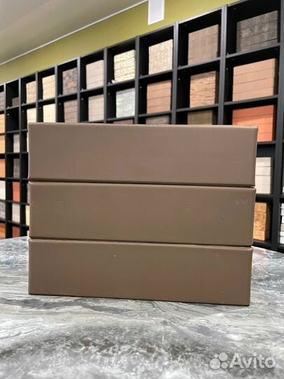 Кирпич лицевой коричневый гладкий завода жкз