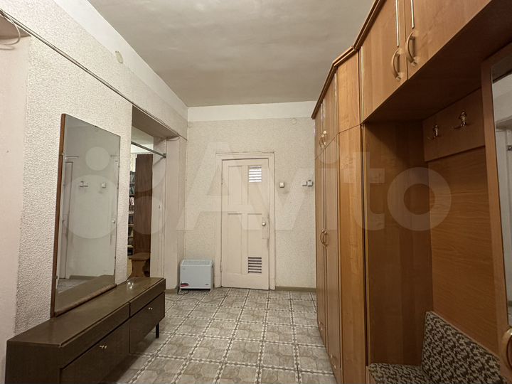 3-к. квартира, 74 м², 3/5 эт.