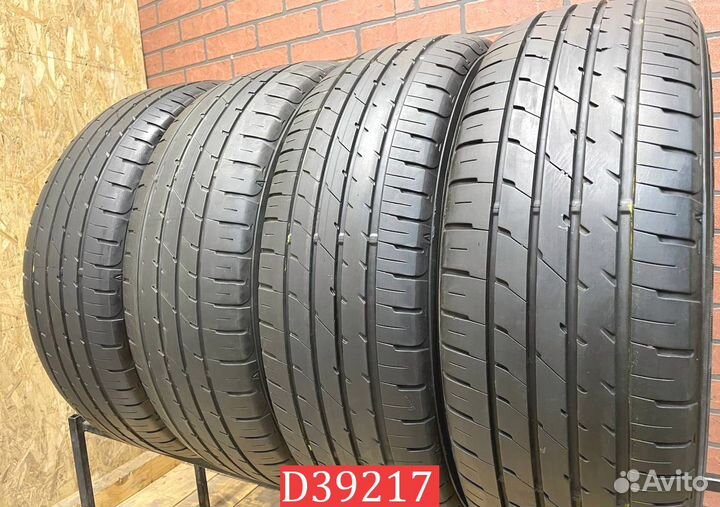 Dunlop Enasave RV504 215/60 R17 93N