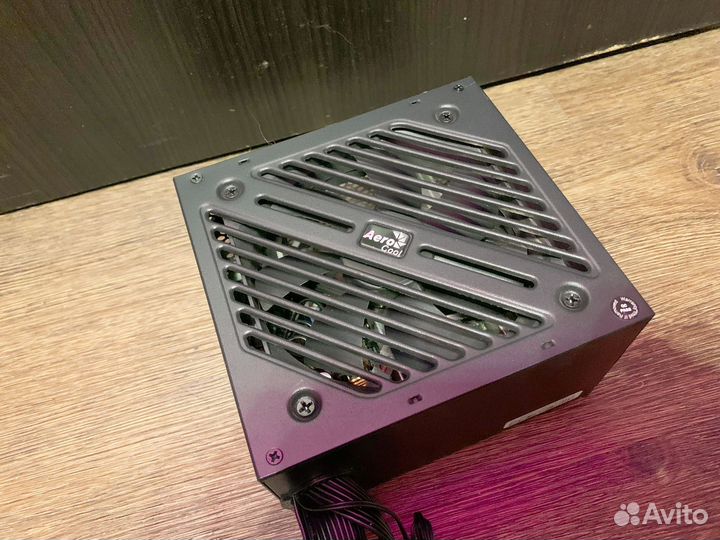 Блок питания Aerocool Cylon 700w