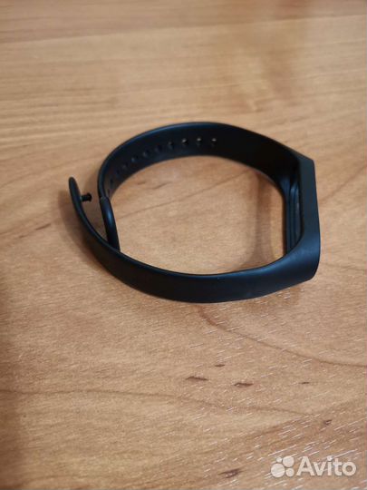 Ремешок на фитнес браслет mi band 3 и зарядное