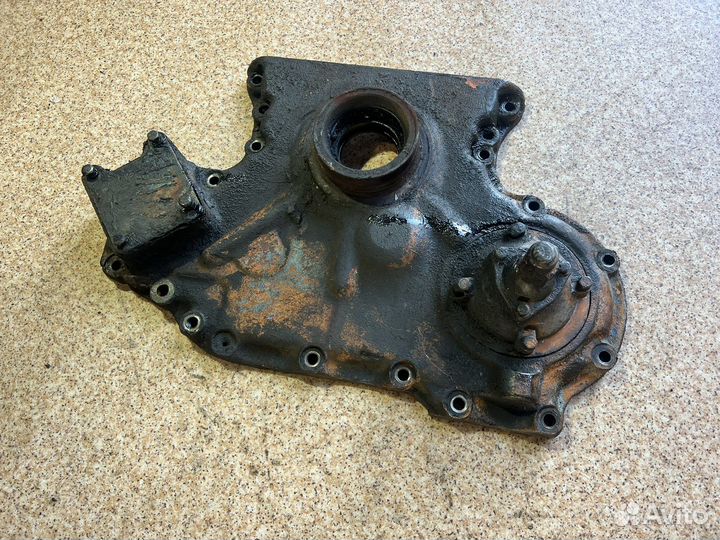 Крышка шестерен Д-65 юмз-6