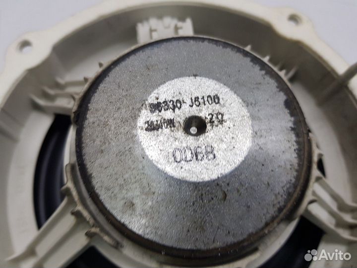 Динамик задний левый (Genesis G70)