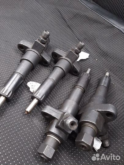 Топливные форсунки