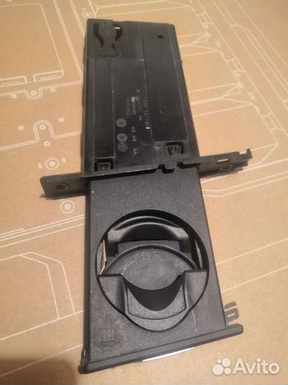 Подстаканник BMW e90