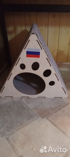 Домик для кошки с когтеточкой