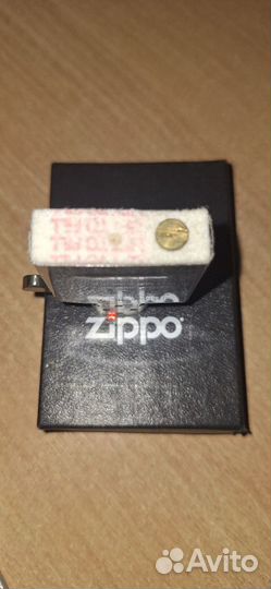 Зажигалка бензиновая zippo (оригинал)