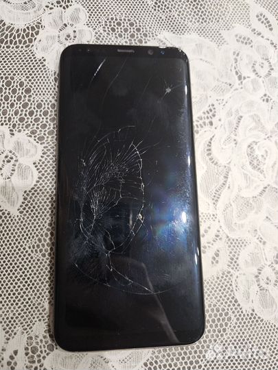 Samsung Galaxy S8+, 4/64 ГБ